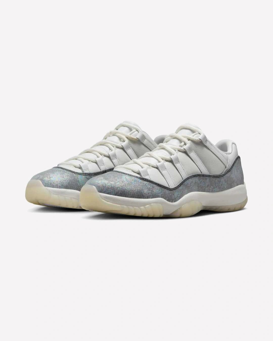 Air Jordan 11 Retro Low Year of the Snake - Imagen 2
