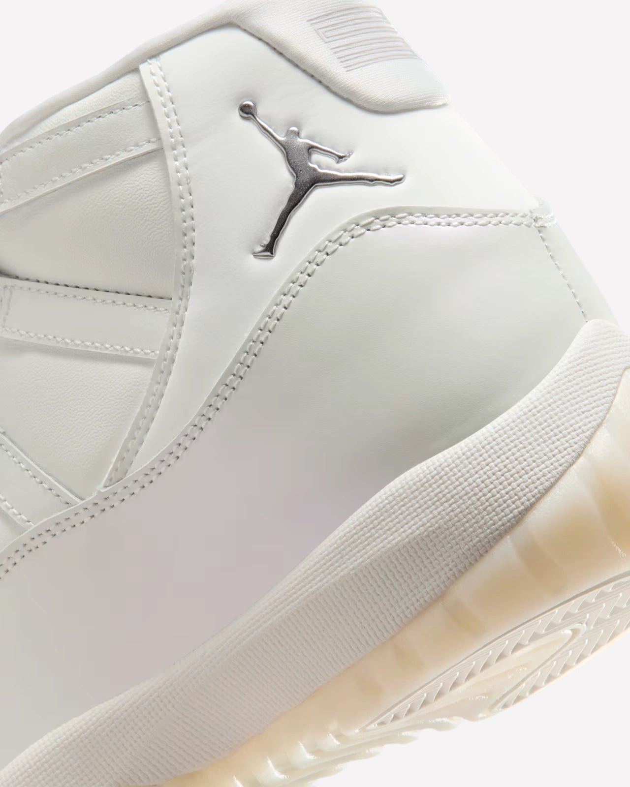 Air Jordan 11 Retro Pearl - Imagen 7