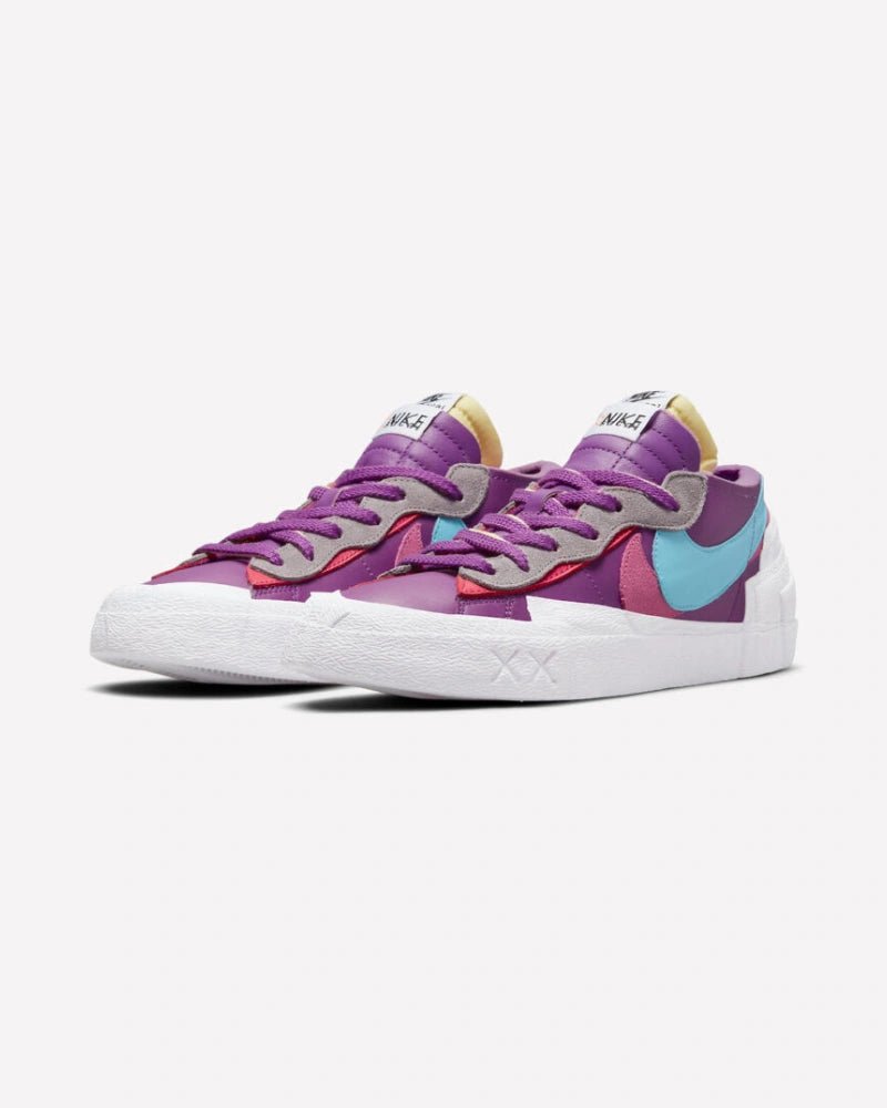 Nike Blazer Low sacai KAWS Purple Dusk - Imagen 3