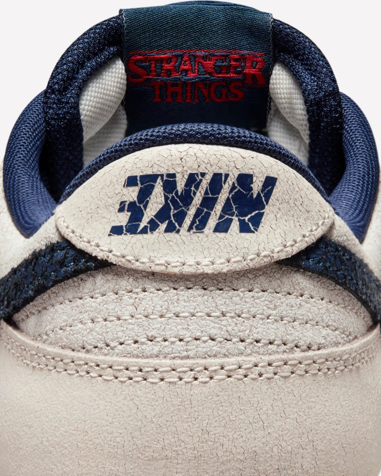 Nike Dunk Low Stranger Things Phantom - Imagen 8