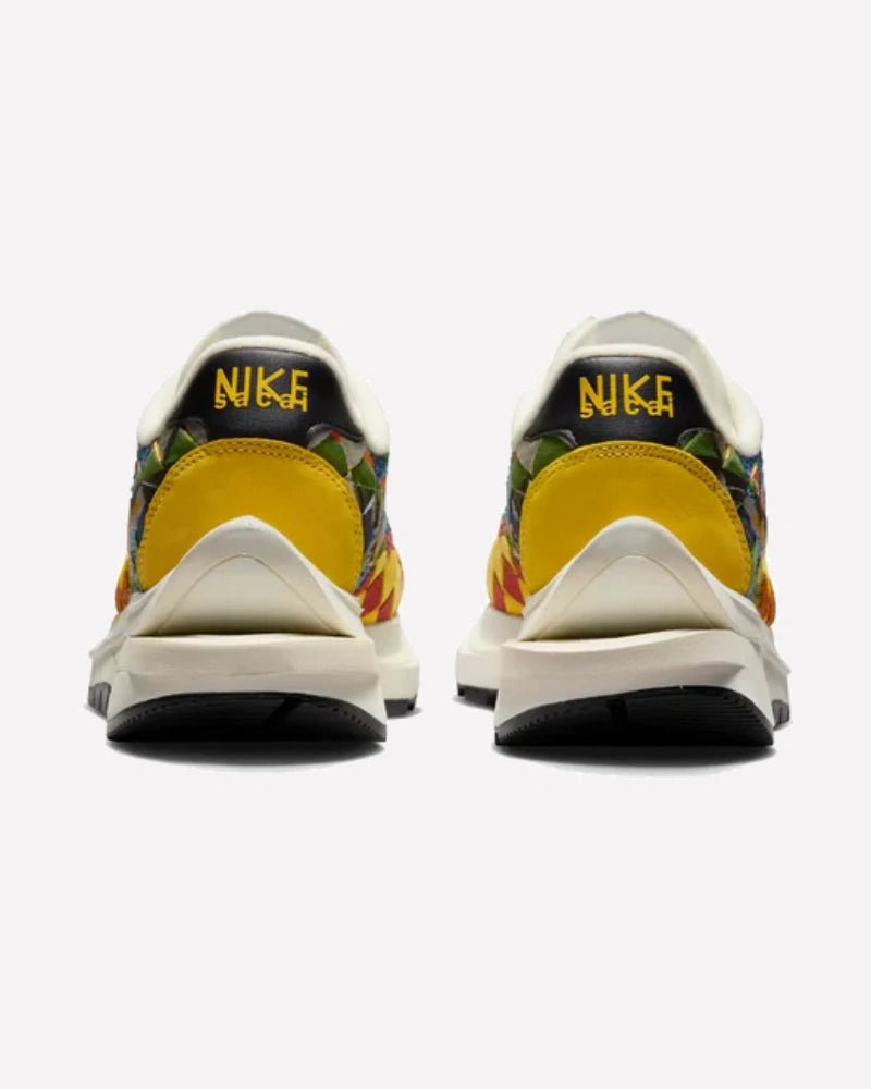 Nike VaporWaffle Woven sacai Jean Paul Gaultier Green Gusto - Imagen 3