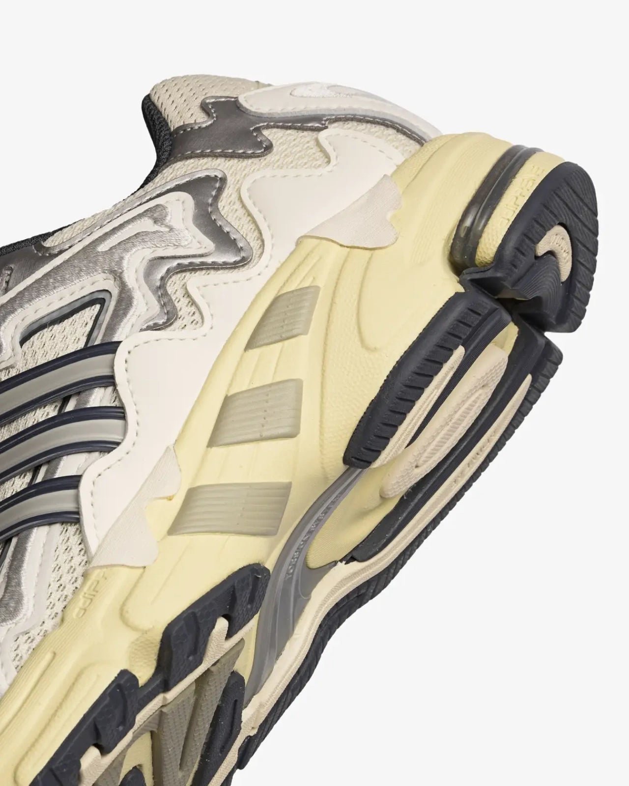 adidas Response CL Bad Bunny - Imagen 6