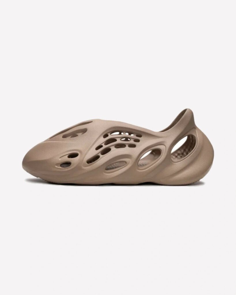adidas Yeezy Foam RNNR Clay Taupe
