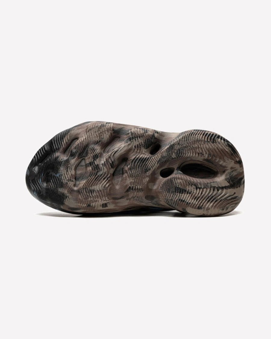 adidas Yeezy Foam RNNR MX Cinder - Imagen 4