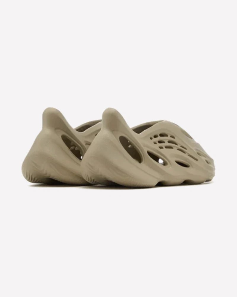 adidas Yeezy Foam RNNR Stone Salt - Imagen 3