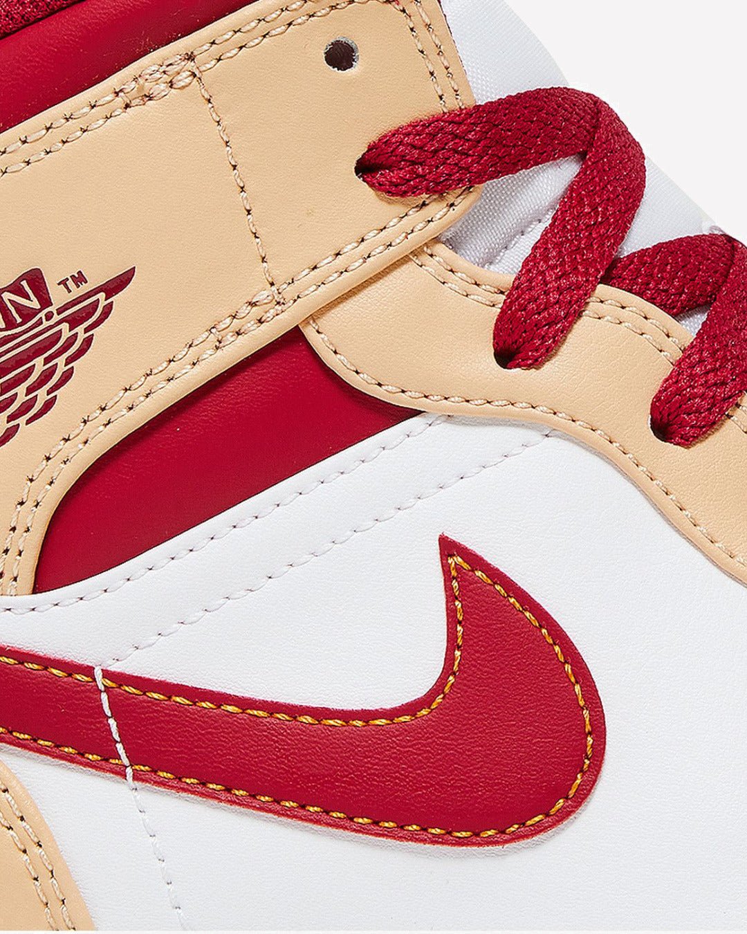 Air Jordan 1 Mid Light Curry Cardinal - Imagen 4